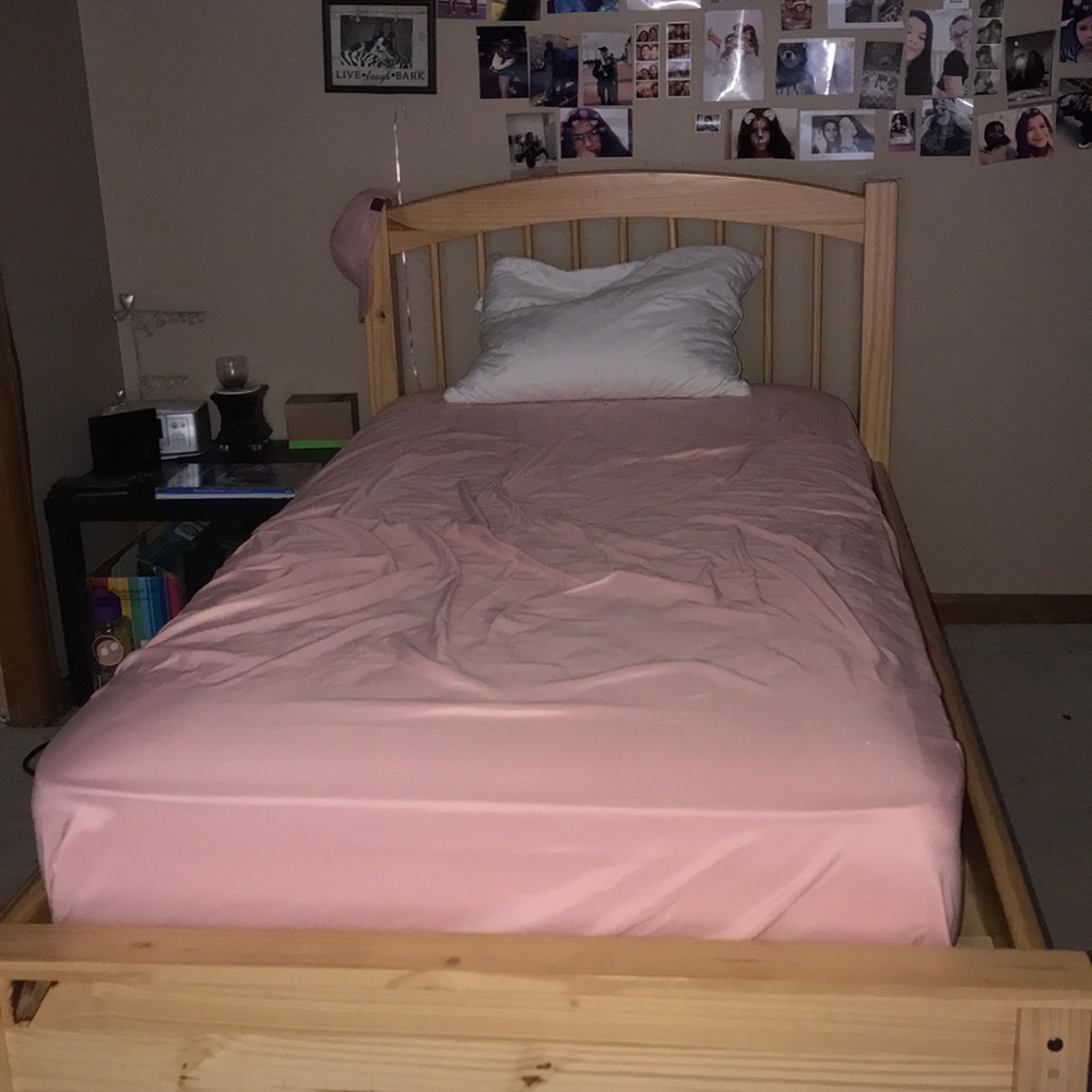 a bed - Picture 2 of 3